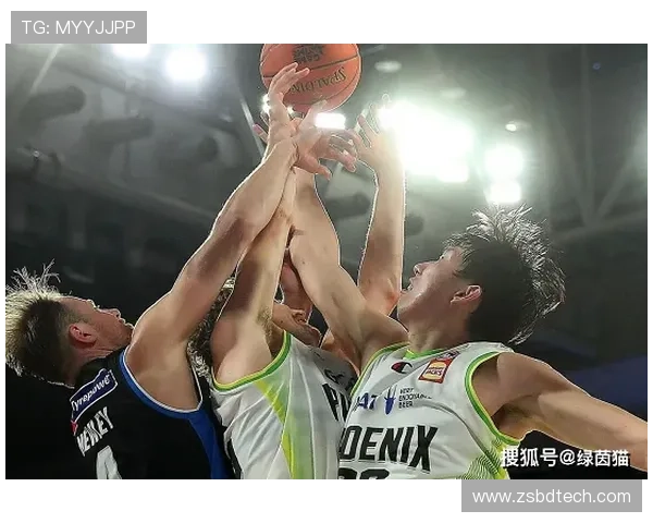 全北助教疑似做拉眼角动作引发争议裁判协会指控种族歧视